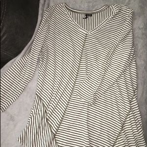 flowy green and off white quarter sleeve